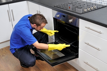 cleaning oven