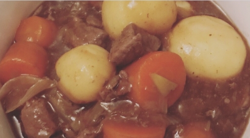 Stew with beef, potato and carrots.