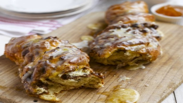 Cinnamon and pecan twist bread